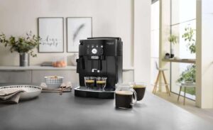 Kafijas automāts De Longhi Magnifica S Smart ECAM 230.13.B