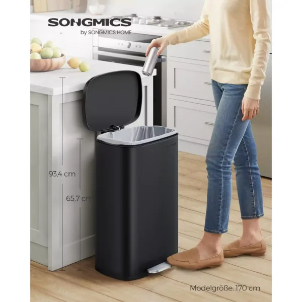 terauda atkritumu tvertne ar soft close vaku songmics ltb050b02 50 l melna1 66ca39d3396fd